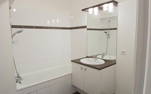 Appartement à louer    4 pièces • 77,62 m2 Cergy