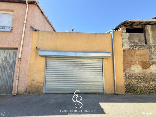 Entre charme, volumes et prestations, une maison de ville au potentiel remarquable avec un extérieur cosy.