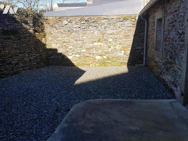 Immeuble à usage de commerce et/ou d'habitation proche centre-ville