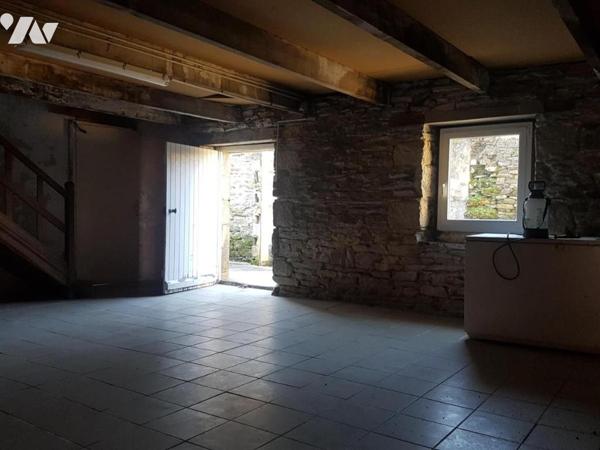 Immeuble à usage de commerce et/ou d'habitation proche centre-ville