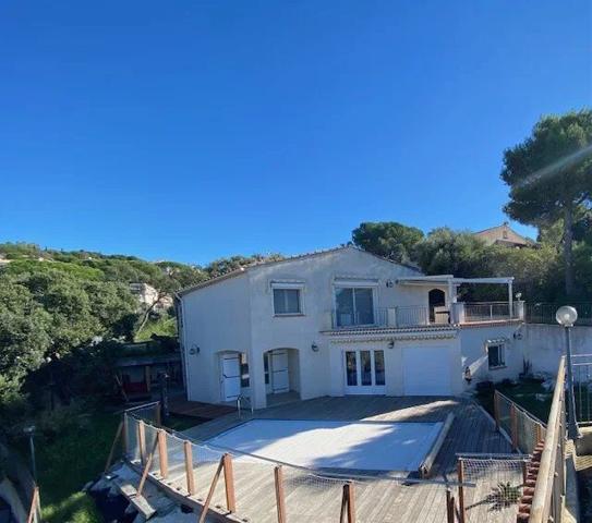 Vente Villa 7 pièces 189 m2 à Le Lavandou
