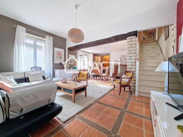 Longère en centre village