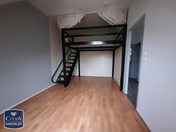 Appartement à louer 1 pièce 31.04m²