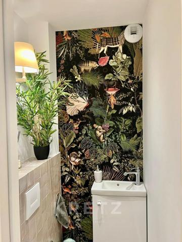 Cap corse à 7 minutes de Bastia, magnifique T4 volant sur la mer