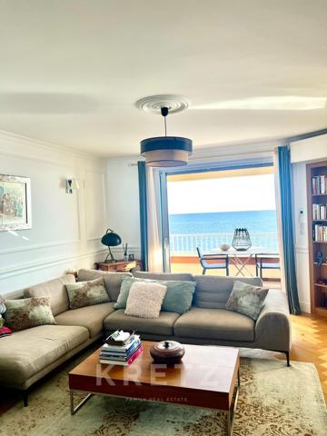 Cap corse à 7 minutes de Bastia, magnifique T4 volant sur la mer