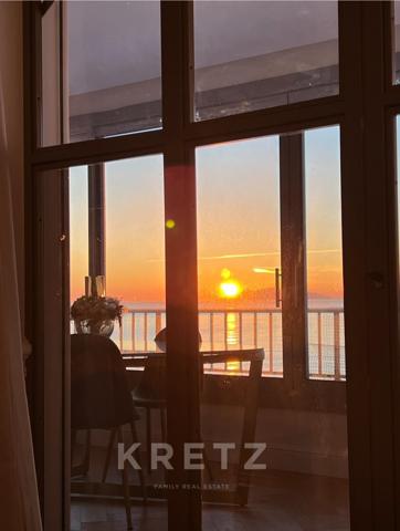 Cap corse à 7 minutes de Bastia, magnifique T4 volant sur la mer