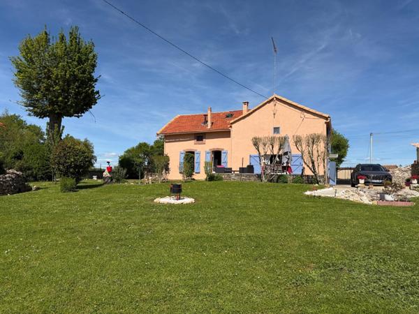 Maison avec grand jardin sur les hauteurs de Caylus