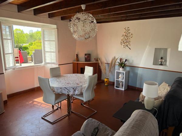 Maison avec grand jardin sur les hauteurs de Caylus
