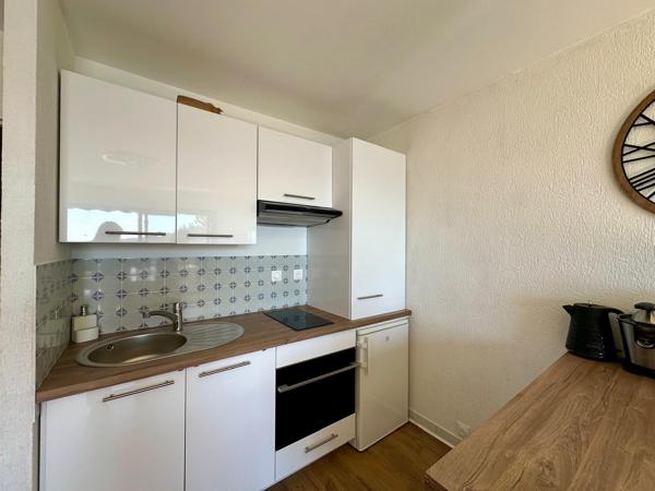 Appartement
         1 pièce
        - 29 m² 242 000 € *