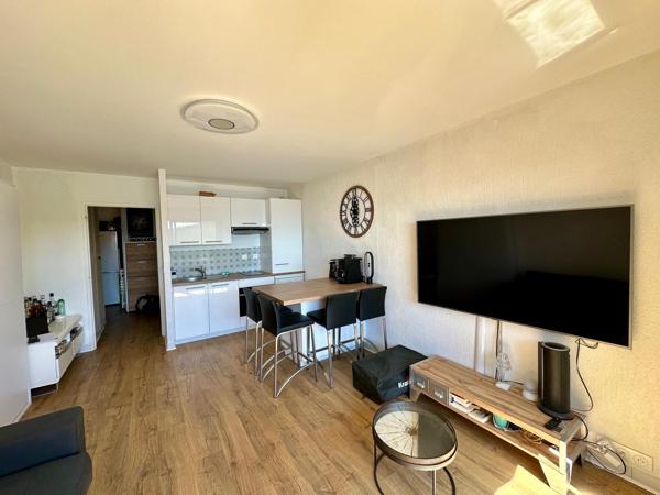 Appartement
         1 pièce
        - 29 m² 242 000 € *