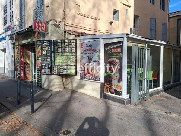 Fonds De Commerce
        
        - 80 m² 126 500 € *