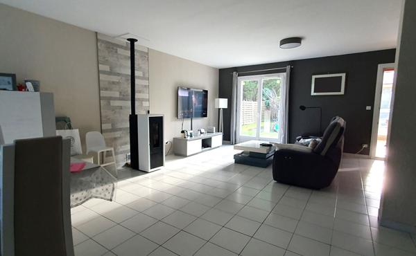 Maison - 6 pièces - 151 m²