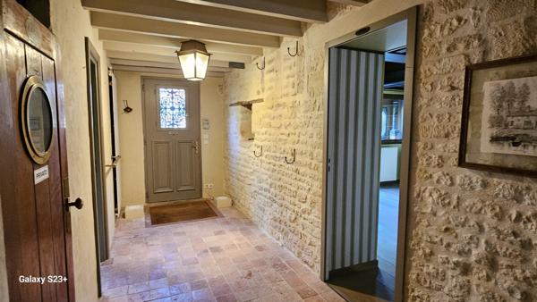 Maison - 8 pièces - 197 m²