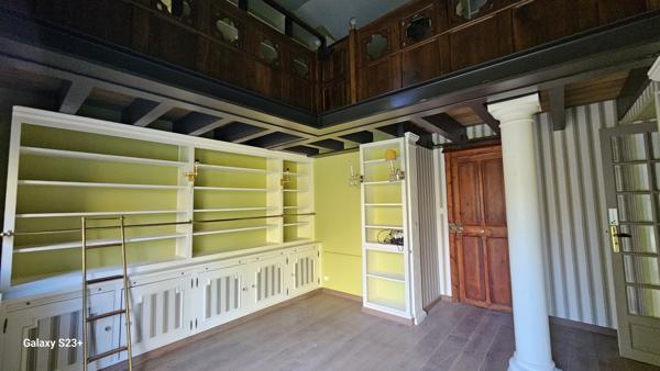 Maison - 8 pièces - 197 m²