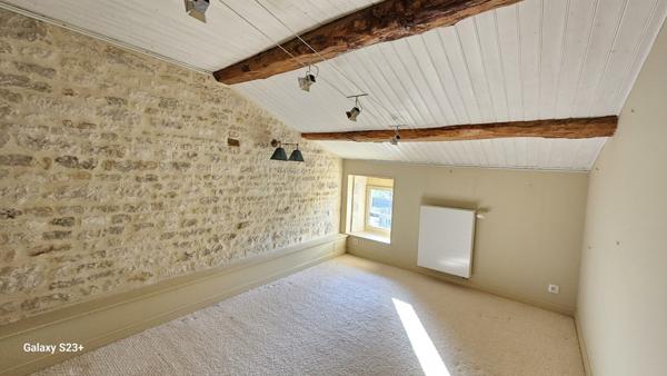 Maison - 8 pièces - 197 m²