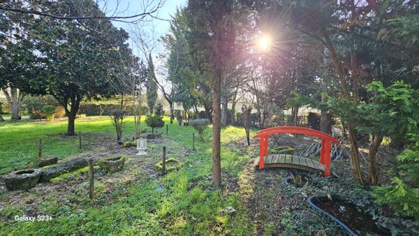 Maison - 8 pièces - 197 m²