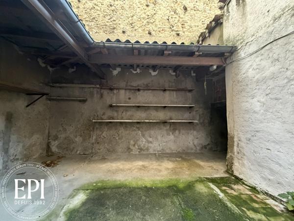 CARCASSONNE hyper centre- emplacement privilégié sans vis-à-vis et ensoleillée