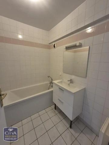 Appartement à louer 3 pièces 67.47m² Lens (62300)