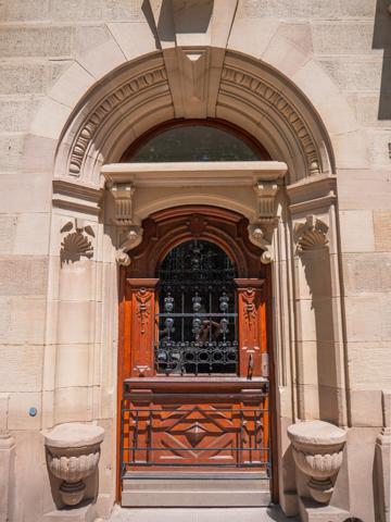 LE CHARME DE L’ANCIEN AU CŒUR D’UN QUARTIER D’EXCEPTION