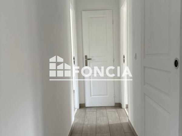 Location Appartement 3 pièces 57.04 m² - 43 AVENUE DE LA REPUBLIQUE Port Saint Louis Du Rhone 13230