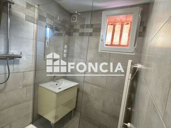 Location Appartement 3 pièces 57.04 m² - 43 AVENUE DE LA REPUBLIQUE Port Saint Louis Du Rhone 13230