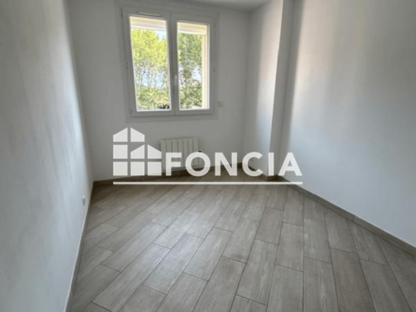 Location Appartement 3 pièces 57.04 m² - 43 AVENUE DE LA REPUBLIQUE Port Saint Louis Du Rhone 13230