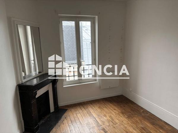 Location Appartement 2 pièces 29.1 m² - 91 RUE DU MONT CENIS Paris 75018