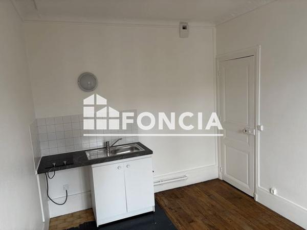 Location Appartement 2 pièces 29.1 m² - 91 RUE DU MONT CENIS Paris 75018