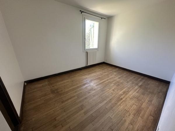 Maison à louer 695 € CC Goujounac 4 p 111 m² DPE D