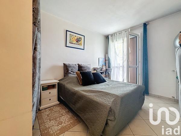 Appartement 2 pièces de 43 m² à Le Bourget (93350)