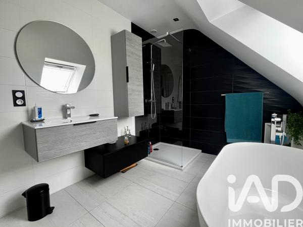 Maison à vendre 6 pièces 120 m² Monts