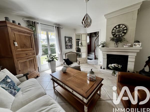 Maison à vendre 6 pièces 120 m² Monts