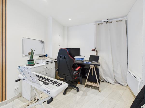 JUAN LES PINS - Grand 2 pièces à 50m de la plage