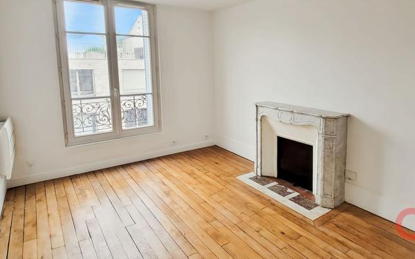 Appartement à vendre    2 pièces • 33,66 m2 Saint-Denis