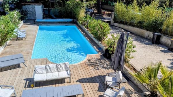 Vente / Villa à Saint-Cyr-sur-Mer (83270)