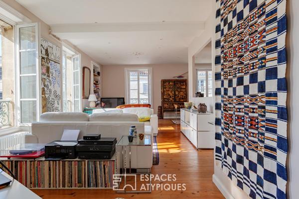 Lumière, volume et prestations soignées pour cet appartement de charme