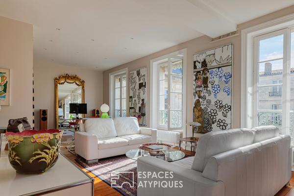 Lumière, volume et prestations soignées pour cet appartement de charme