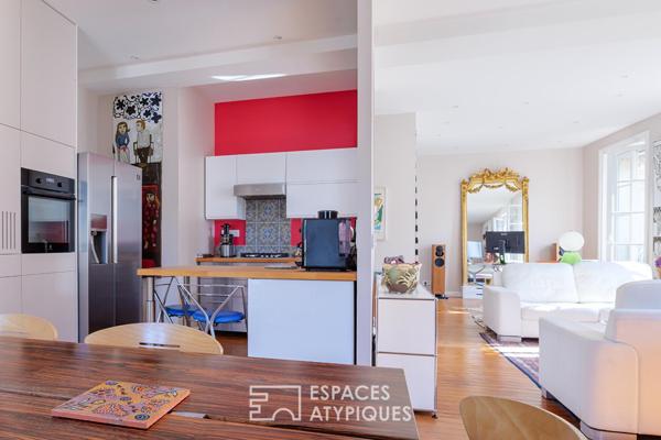 Lumière, volume et prestations soignées pour cet appartement de charme