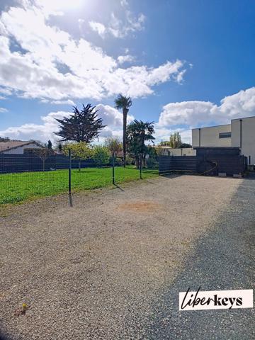 Garage 61m2 sur terrain viabilisé de +-515m2 