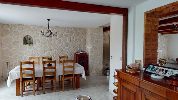 Maison Pontoise 6 pièce(s) 144.47m² - Quartier TRIBUNAL €470 000 ** - Référence 10831