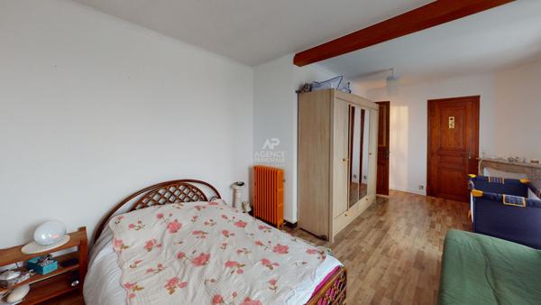 Maison Pontoise 6 pièce(s) 144.47m² - Quartier TRIBUNAL €470 000 ** - Référence 10831