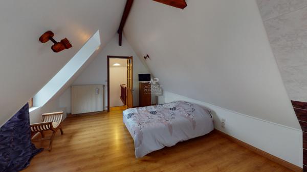 Maison Pontoise 6 pièce(s) 144.47m² - Quartier TRIBUNAL €470 000 ** - Référence 10831