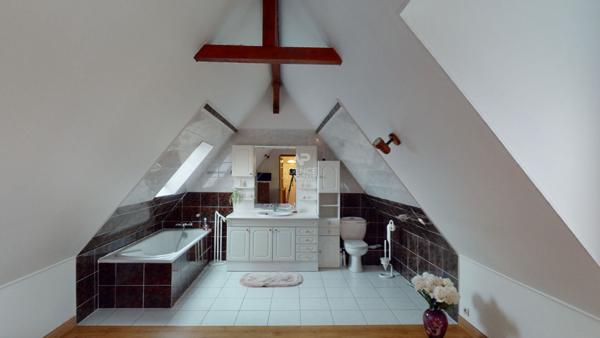 Maison Pontoise 6 pièce(s) 144.47m² - Quartier TRIBUNAL €470 000 ** - Référence 10831