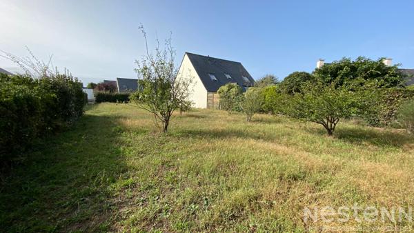QUIBERON - Côté Baie - Terrain constructible de 943m²