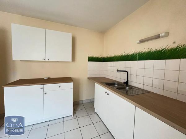 Maison à louer 4 pièces 80.69m² Vierzon (18100)