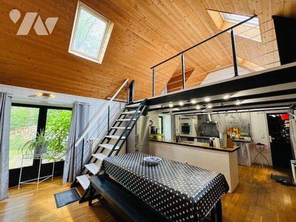A vendre propriété atypique à MOELAN SUR MER (29)

Située dans un environnement paisible à pr...