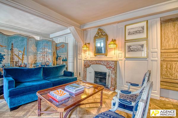 "Versailles Saint Louis" Exceptionnel - Comme une suite d'hôtel - Somptueux appartement de 60.76m² ! Loyer 1 950 €/mois charges comprises **  - Référence  28464