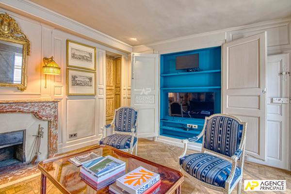 "Versailles Saint Louis" Exceptionnel - Comme une suite d'hôtel - Somptueux appartement de 60.76m² ! Loyer 1 950 €/mois charges comprises **  - Référence  28464