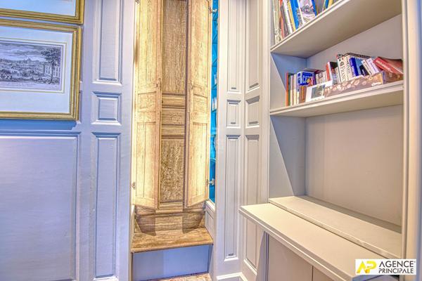 "Versailles Saint Louis" Exceptionnel - Comme une suite d'hôtel - Somptueux appartement de 60.76m² ! Loyer 1 950 €/mois charges comprises **  - Référence  28464