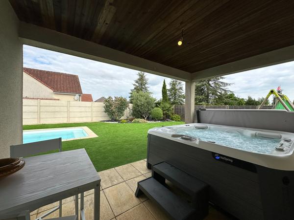 Maison fonctionnelle 5 chambres piscine à Trouy Bourg !